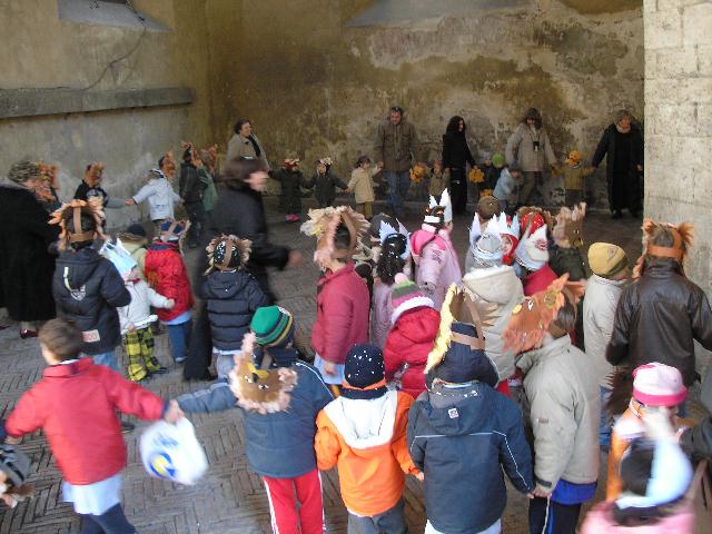 carnevale1s.jpg (86589 byte)