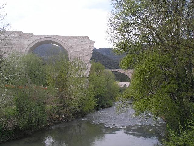 pontefiume.jpg (98787 byte)