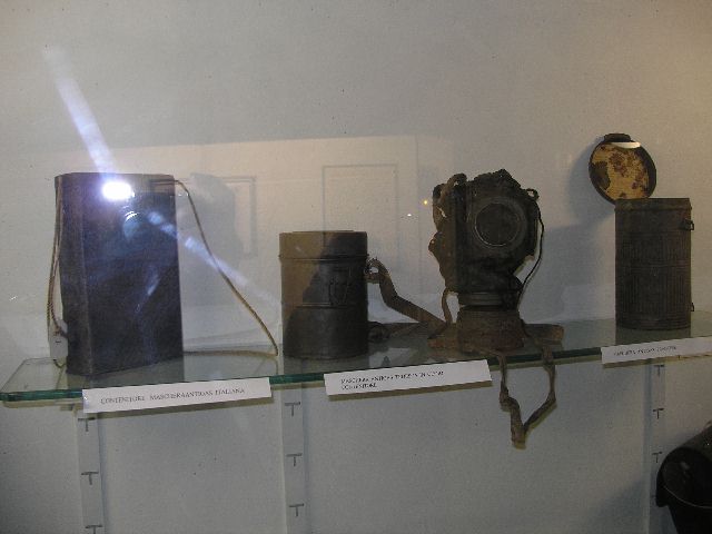 monmostra3.jpg (60493 byte)