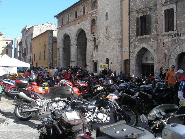 roccamotori 010p.jpg (109947 byte)